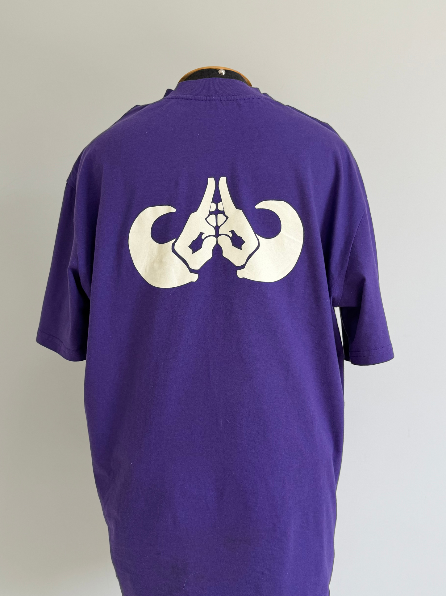 Camiseta Oversized Sabá Originals Púrpura